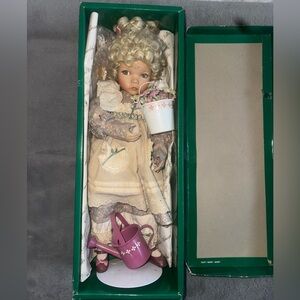 Vintage Dianna Effrens Mother Goose (Never taken out of box with stand)